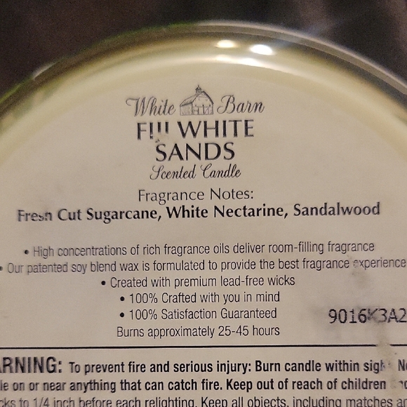 White Barn Fiji White Sands Candle with Tropical Green Design - Picture 3 of 3